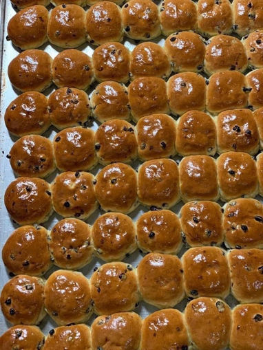 Afbeelding van Hubkes (Gezegende mini krentenbollen) per 6 stuks